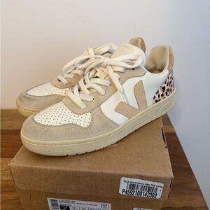 Veja x Madewell limited release size 8